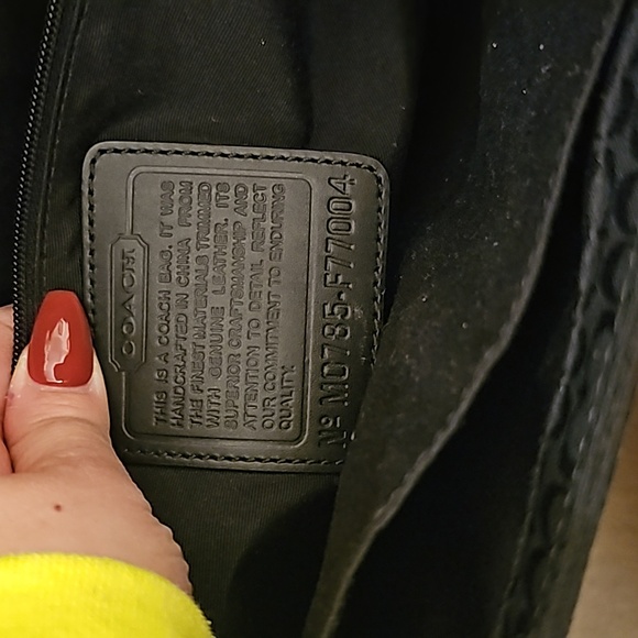 COACH DIAPER BAG OR CAN DOUBLE AS A WORK / LAPTOP MESSENGER BAG - Picture 6 of 7